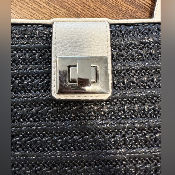 😺STEVE MADDEN BBOXY Crossbody in Black & Cream purse bag - Picture 5 of 15